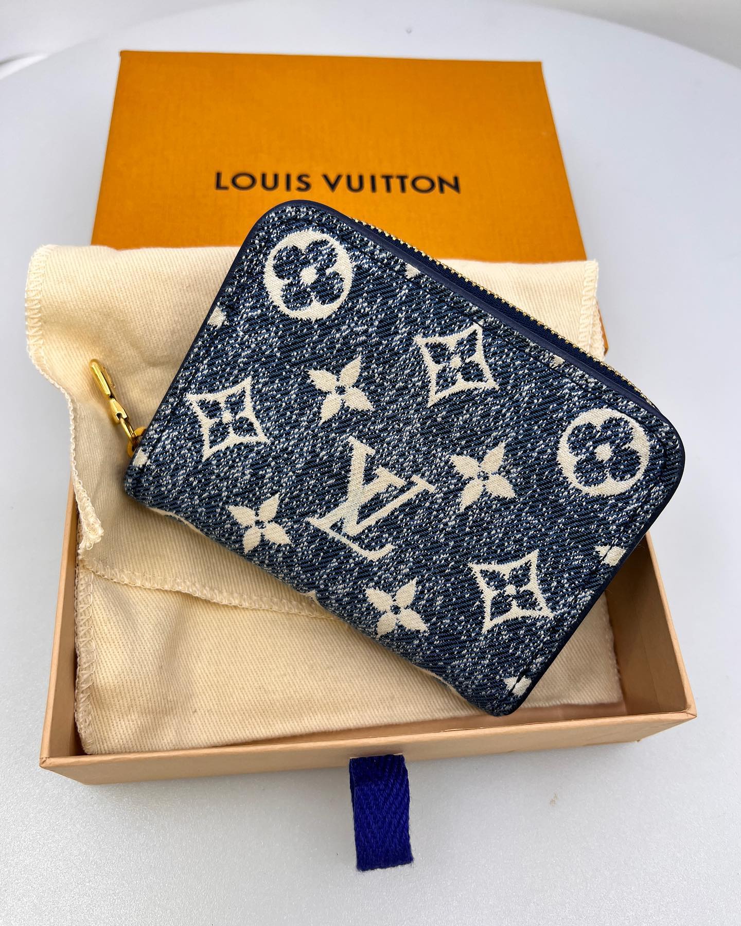 Shop Louis Vuitton MONOGRAM Louis Vuitton MONOGRAM JACQUARD DENIM